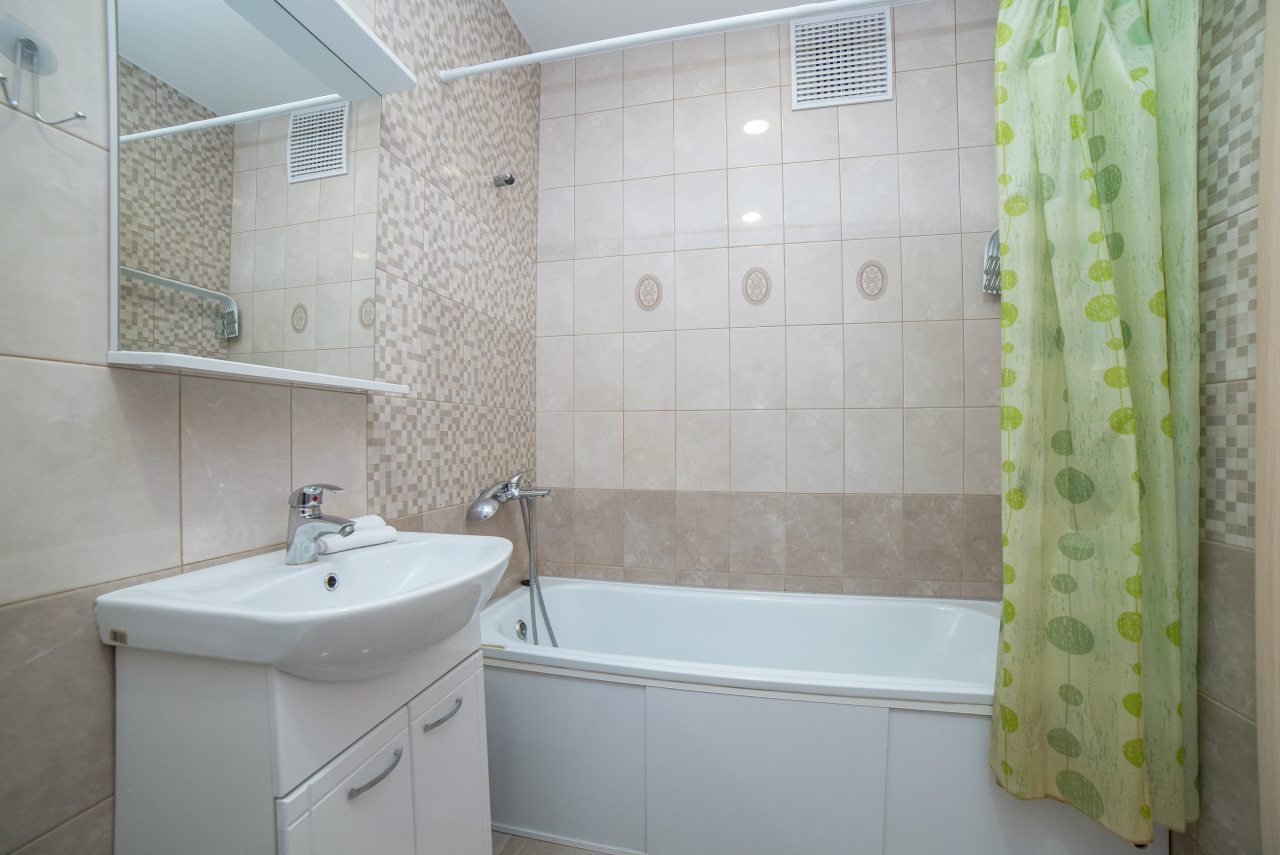 Апартаменты (Островского 2 вторая), Апартаменты На Николая Островского 2