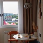 Вид на реку, Апартаменты Стильные видовые в самом сердце города