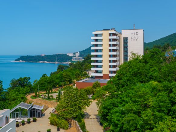 Апарт-отель HIDENS Apart Hotel, Небуг