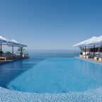 Бассейн с видом, Отель HIDENS Hotel