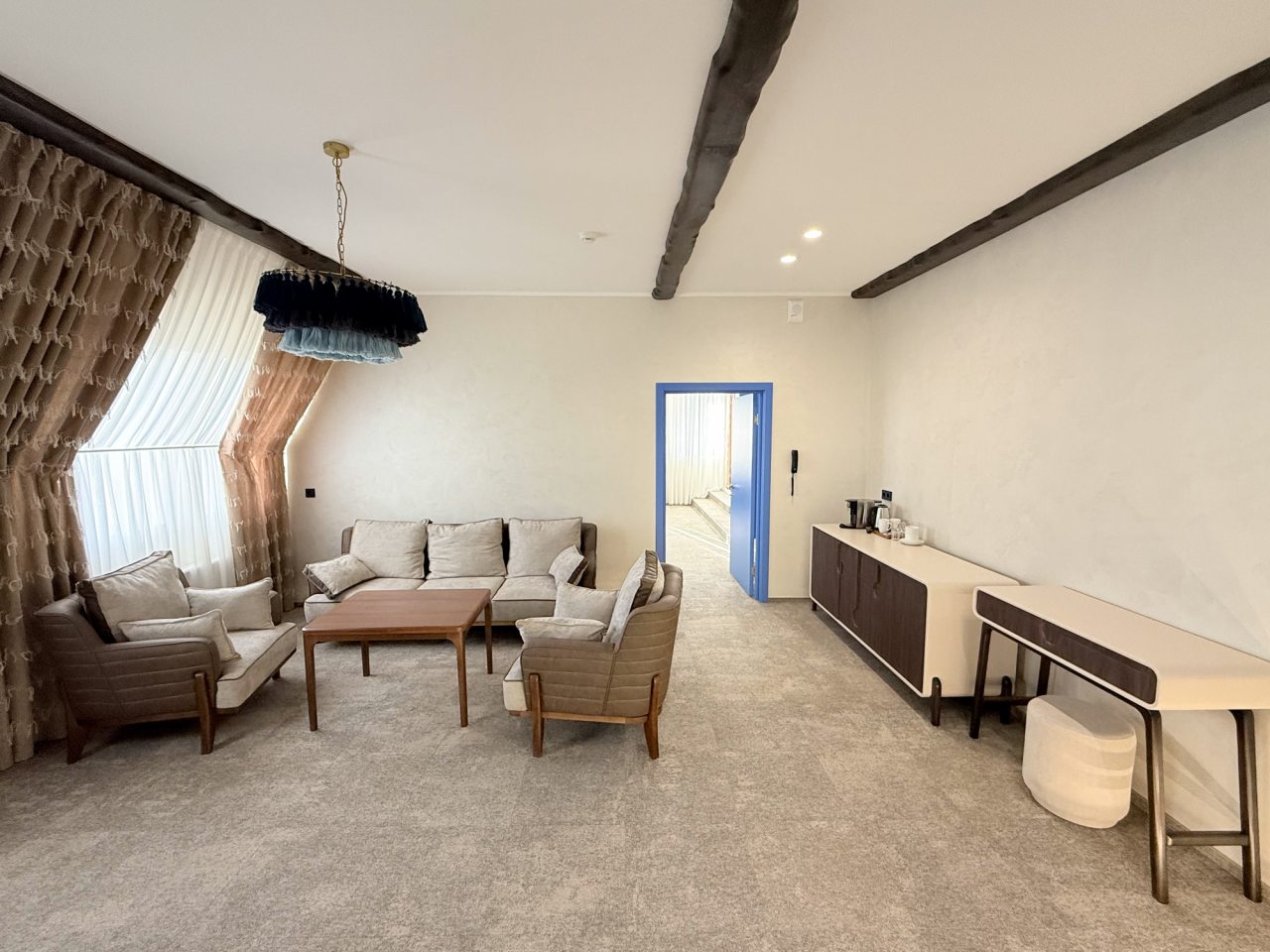 Люкс (Представительский с джакузи и камином), Отель Argo Hotel & Spa