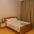 Апартаменты (Москва, Тверская улица, 8к1. Двухкомнатные для 6 гостей (2+2+2)), Апартаменты MaxRealty24 На Тверской 8к1