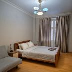 Апартаменты (Москва, Тверская улица, 8к1. Двухкомнатные для 6 гостей (2+2+2)), Апартаменты MaxRealty24 На Тверской 8к1