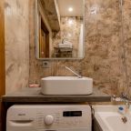 Апартаменты (Просторные апартаменты с видом во двор, 60 м2), Меблированные комнаты Арт Бутик Гончарная