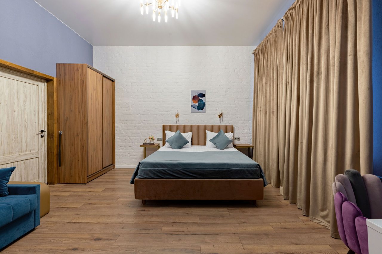 Апартаменты (Двухкомнатные апартаменты с видом во внутренний дворик, 40 м2), Меблированные комнаты Арт Бутик Гончарная