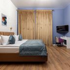 Апартаменты (Двухкомнатные апартаменты с видом во внутренний дворик, 40 м2), Меблированные комнаты Арт Бутик Гончарная