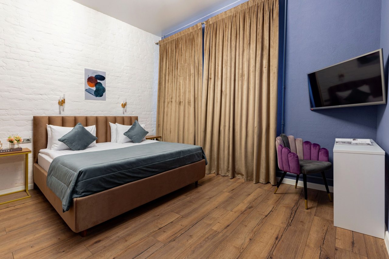 Апартаменты (Двухкомнатные апартаменты с видом во внутренний дворик, 40 м2), Меблированные комнаты Арт Бутик Гончарная