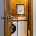 Апартаменты (Двухкомнатные апартаменты с видом во внутренний дворик, 40 м2), Меблированные комнаты Арт Бутик Гончарная