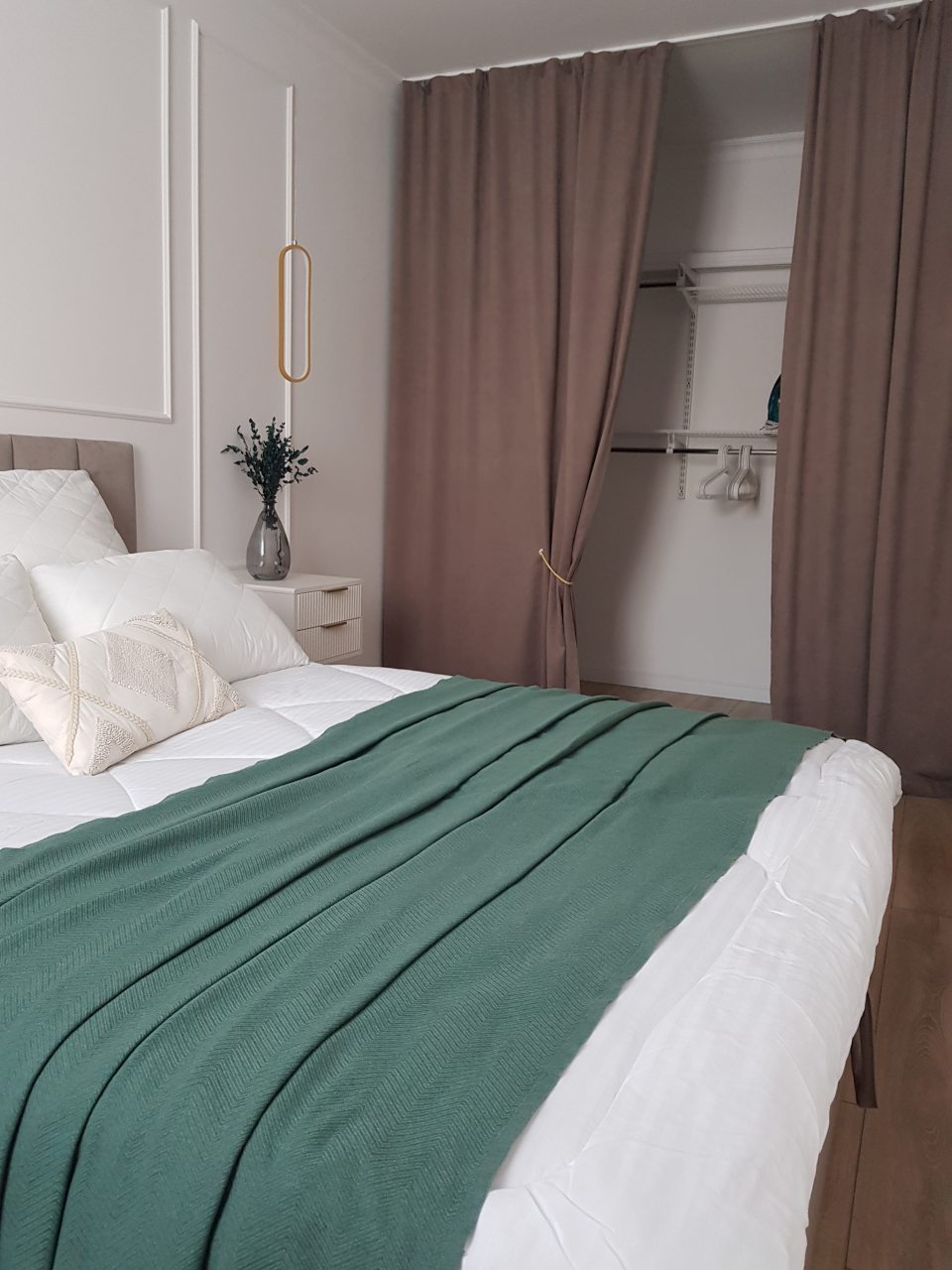 Трёхместный и более, Апартаменты Подушка в 3-м микрорайоне