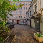 Автостоянка / Парковка, Меблированные комнаты Хадсон на Невском 108в