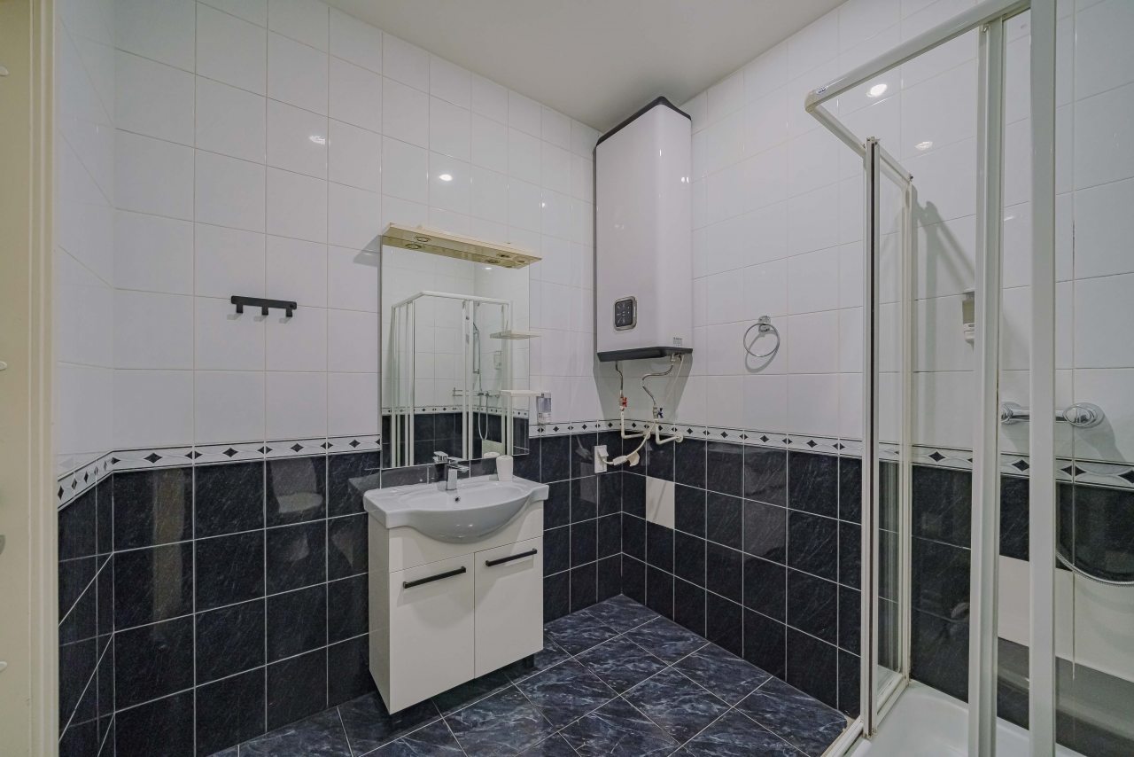 Четырехместный (Со своим санузлом), Апартаменты Абажур