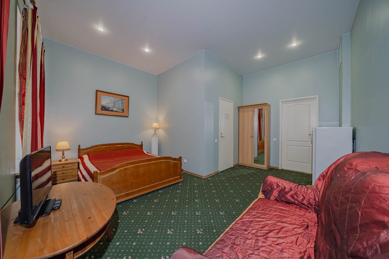 Четырехместный (Со своим санузлом), Апартаменты Абажур