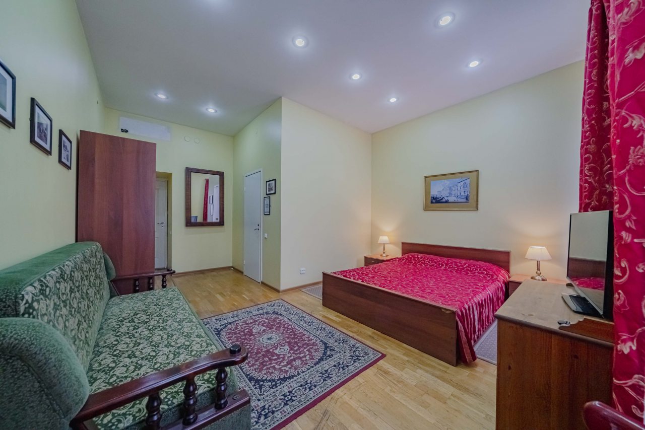 Четырехместный (Со своим санузлом), Апартаменты Абажур