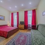 Четырехместный (Со своим санузлом), Апартаменты Абажур