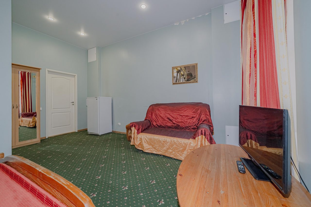 Четырехместный (Со своим санузлом), Апартаменты Абажур