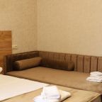 Трёхместный и более (Трехместный стандарт), Гостевой дом Апарт А33