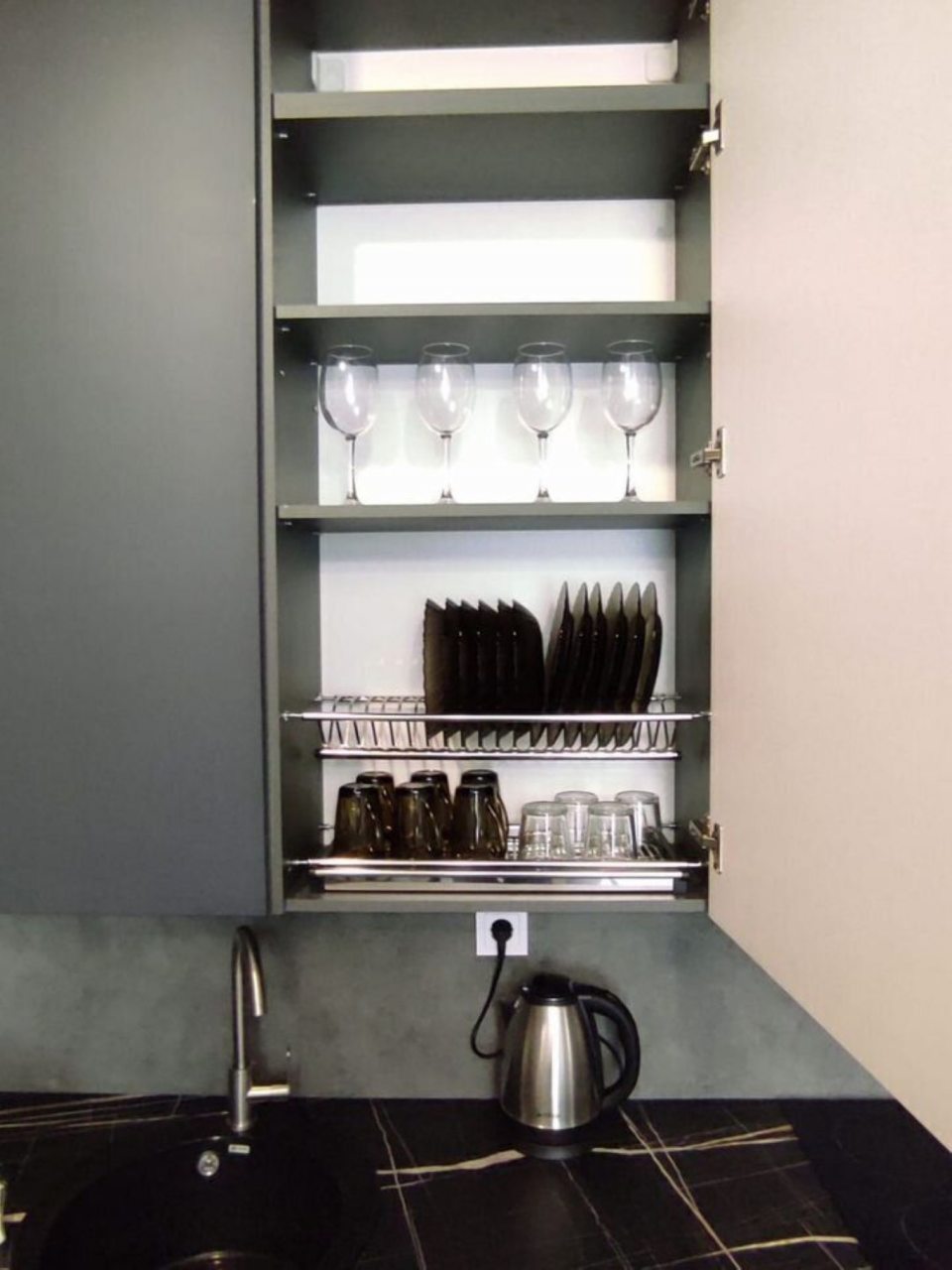 Апартаменты (Квартира на улице Стасова, 2А), Апартаменты В ЖК Зеландия