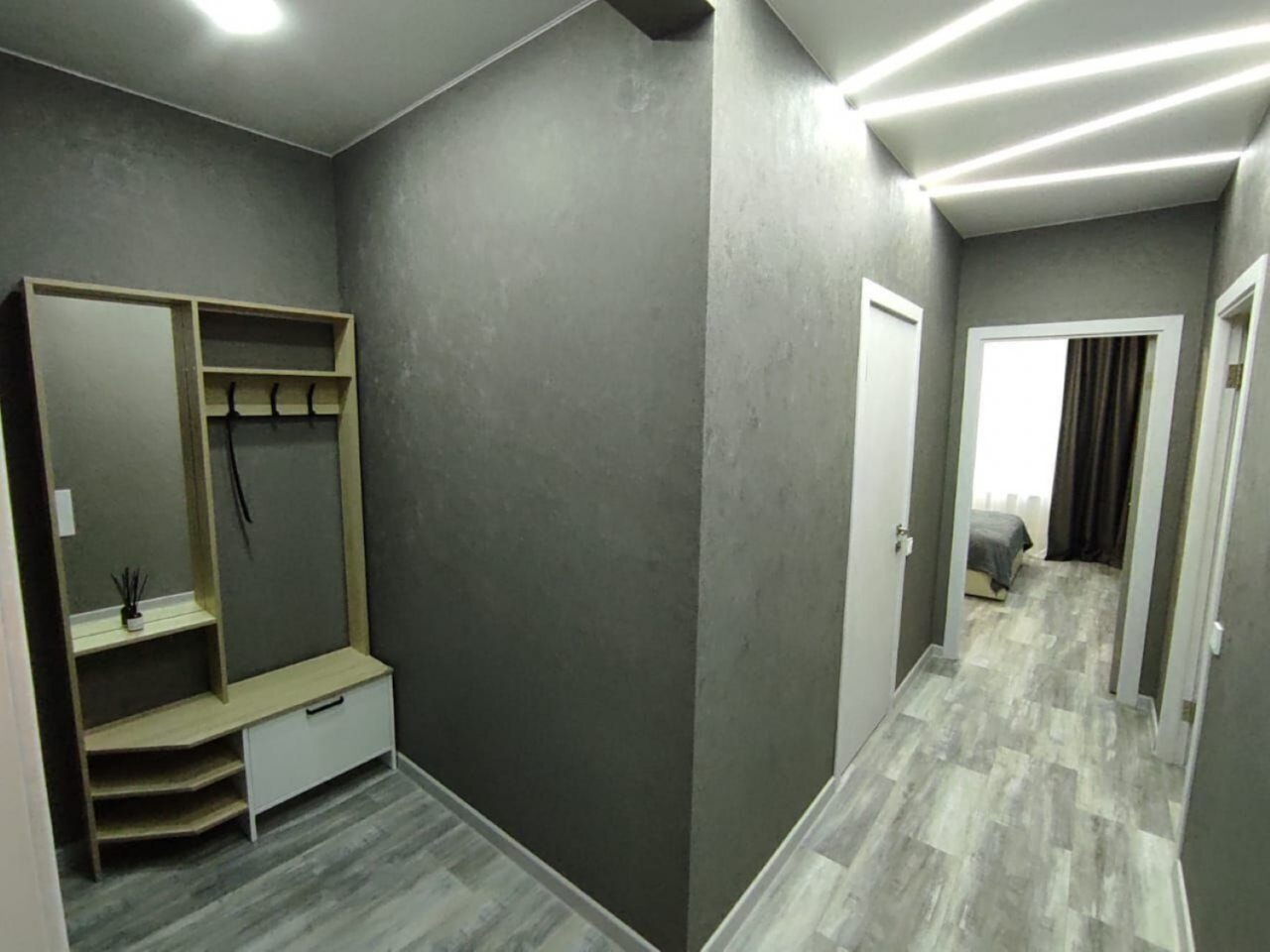 Апартаменты (Квартира на улице Стасова, 2А), Апартаменты В ЖК Зеландия