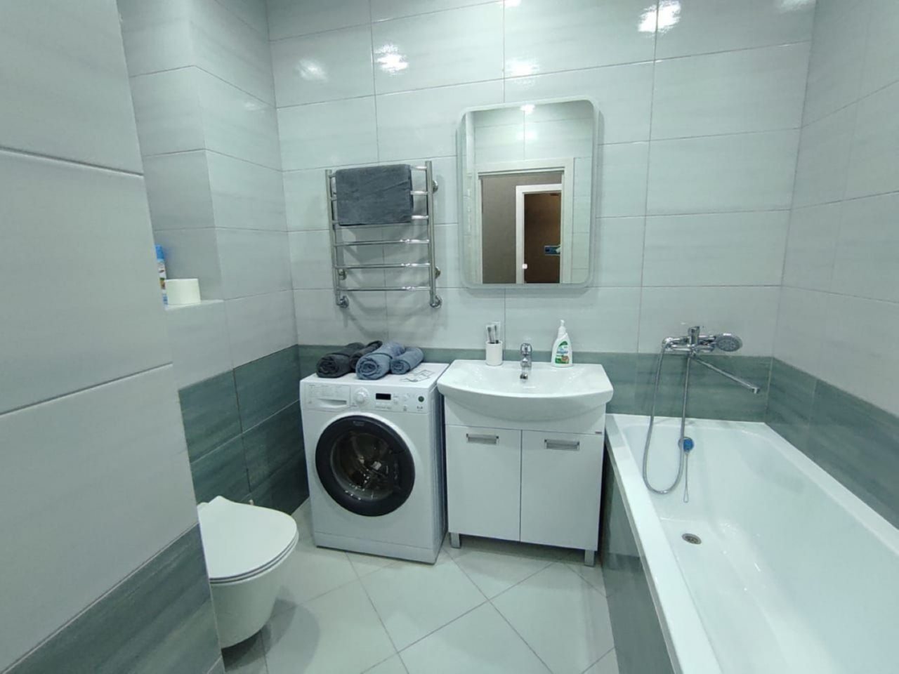 Апартаменты (Квартира на улице Стасова, 2А), Апартаменты В ЖК Зеландия