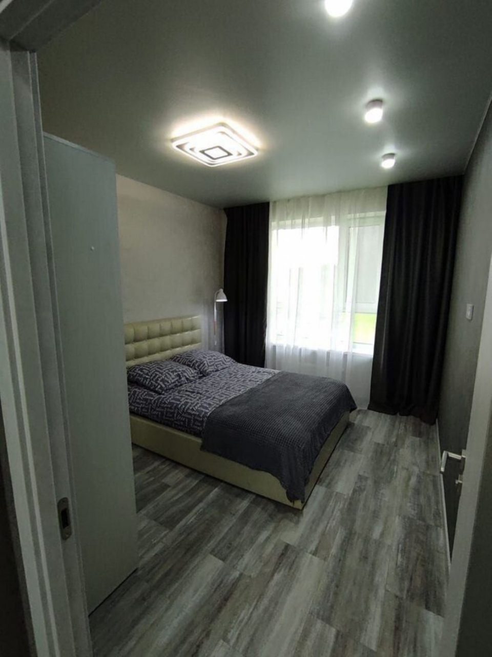 Апартаменты (Квартира на улице Стасова, 2А), Апартаменты В ЖК Зеландия