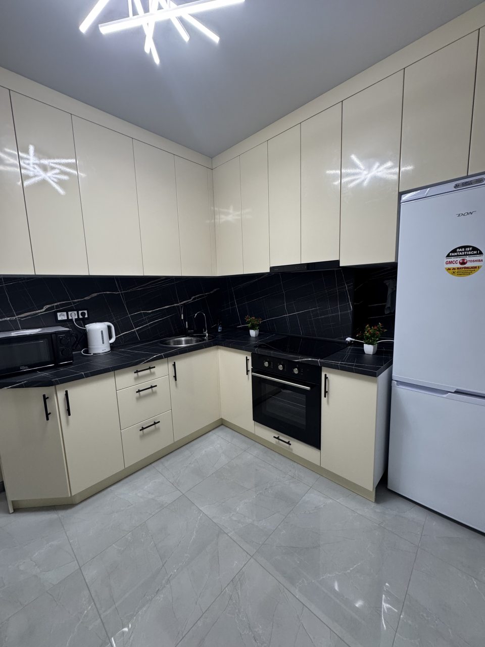 Трёхместный и более (Квартира в ЖК Линии: комфорт и удобство в сердце города!), Апартаменты Ростов