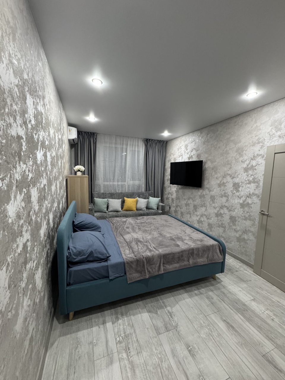 Трёхместный и более (Уютная однокомнатная квартира в ЖК Смартполет), Апартаменты Ростов