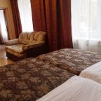 Трёхместный и более (Семейный четырехместный номер), Отель Номера на Курской
