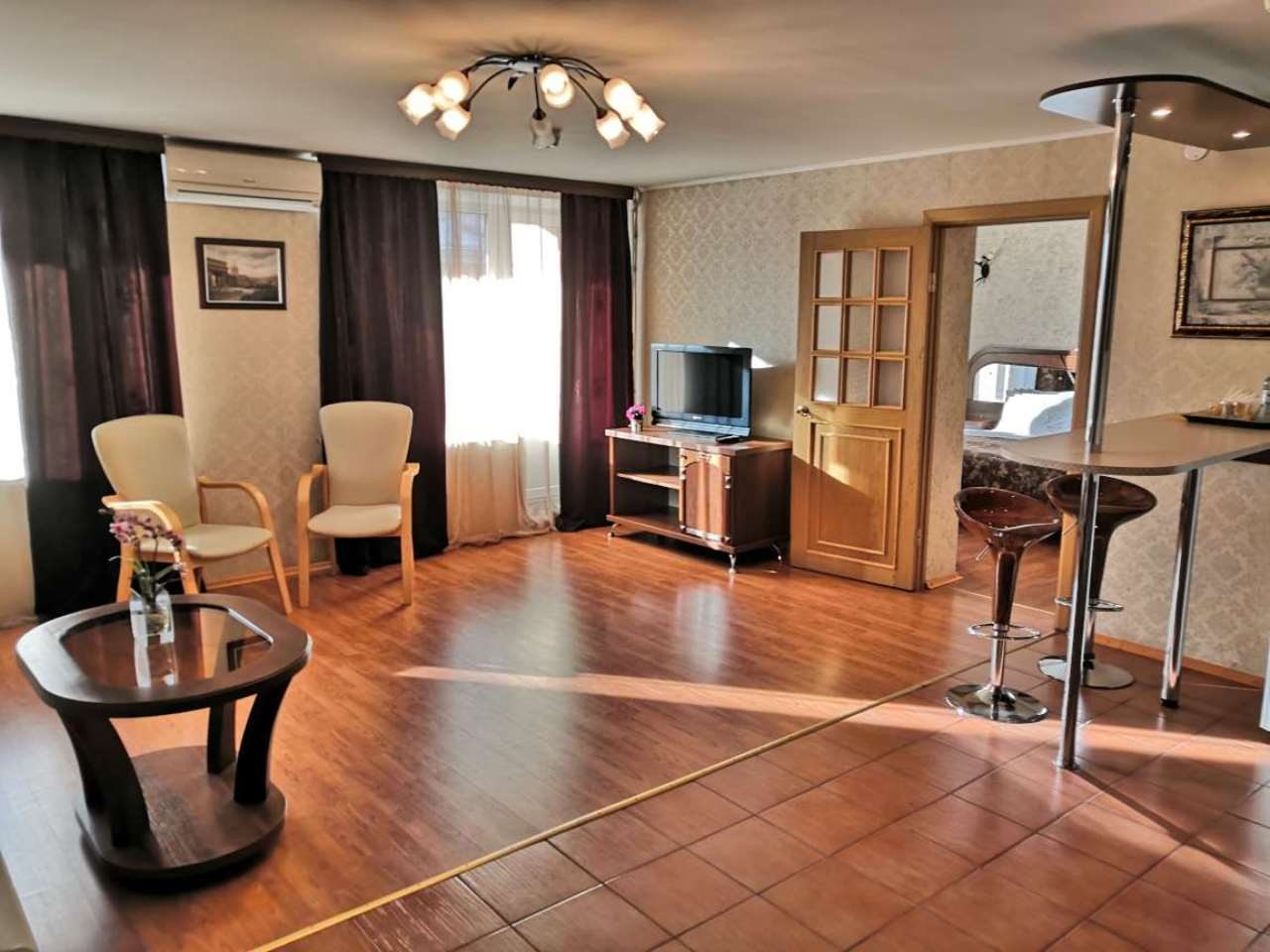 Люкс (Двухкомнатный Люкс), Отель Номера на Курской