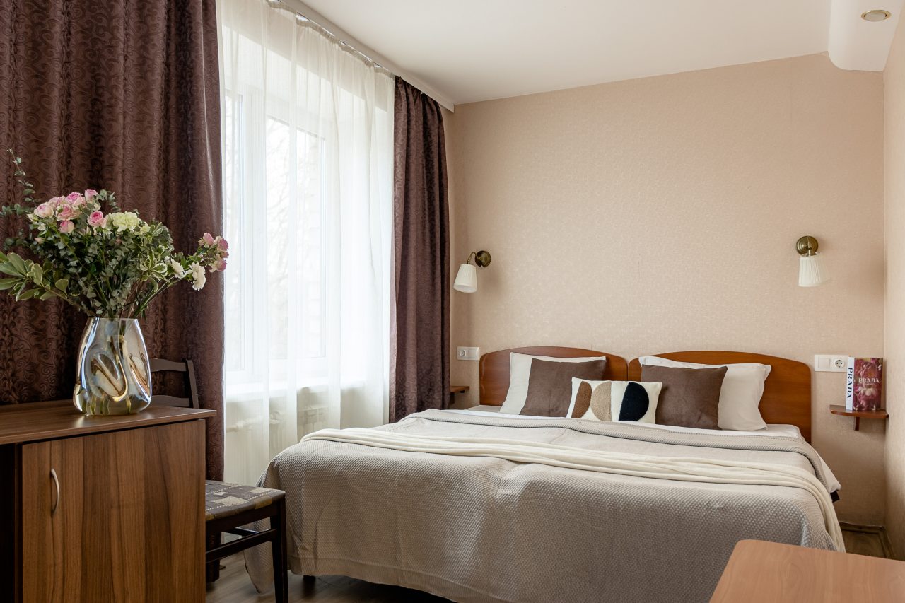 Трёхместный и более (Семейный трехместный номер), Отель Номера на Курской