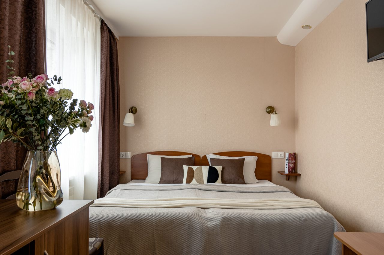 Трёхместный и более (Семейный трехместный номер), Отель Номера на Курской