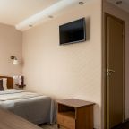 Трёхместный и более (Семейный трехместный номер), Отель Номера на Курской