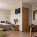 Трёхместный и более (Семейный двухкомнатный номер), Отель Номера на Курской