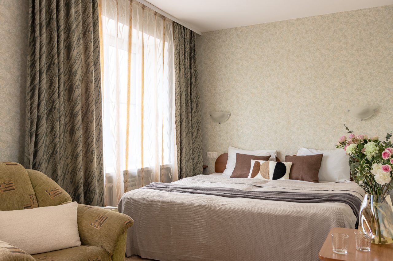 Трёхместный и более (Семейный двухкомнатный номер), Отель Номера на Курской