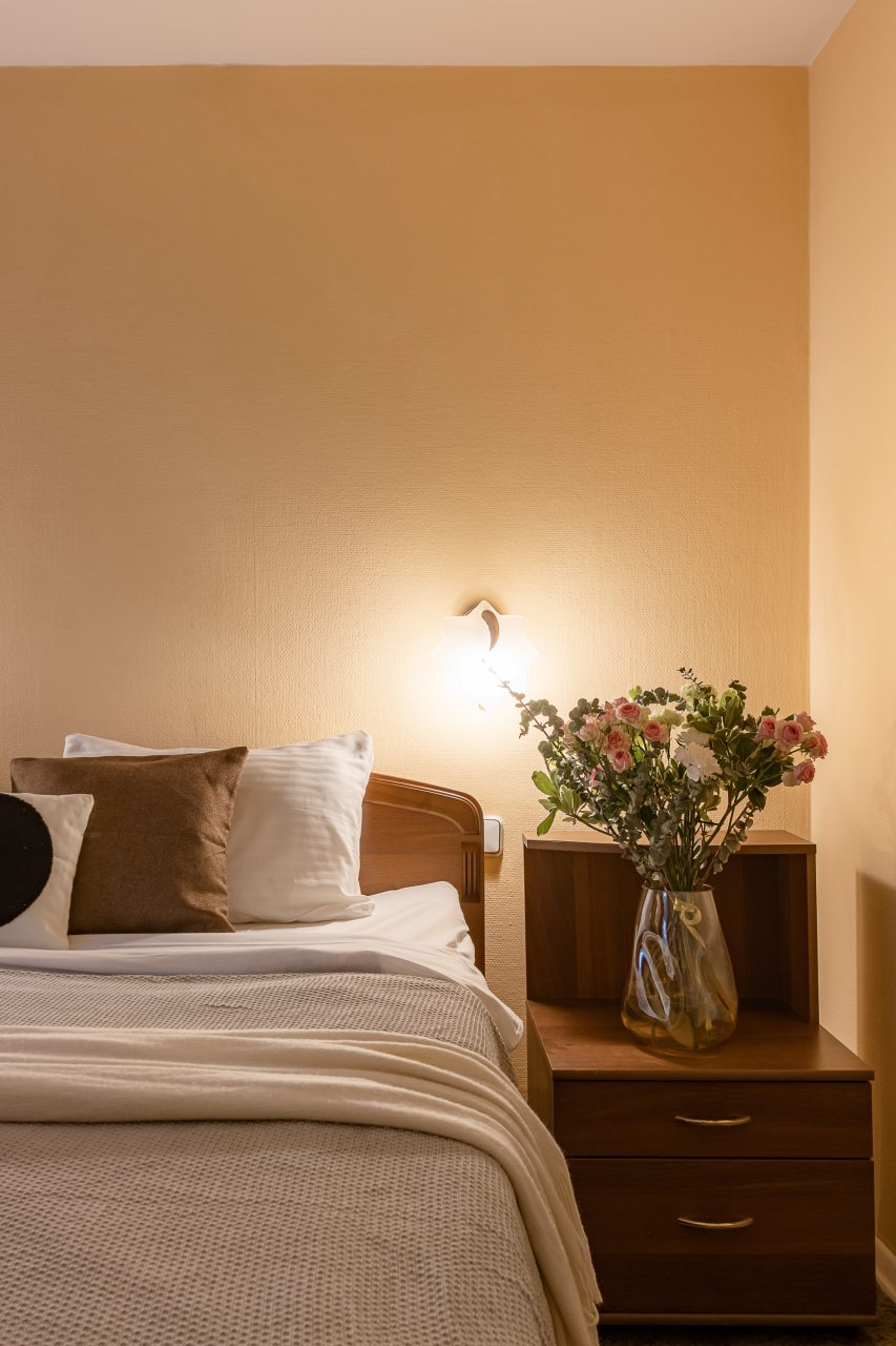 Полулюкс, Отель Номера на Курской