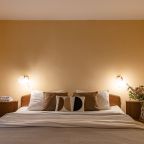 Полулюкс, Отель Номера на Курской