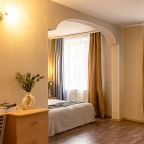 Люкс, Отель Номера на Курской