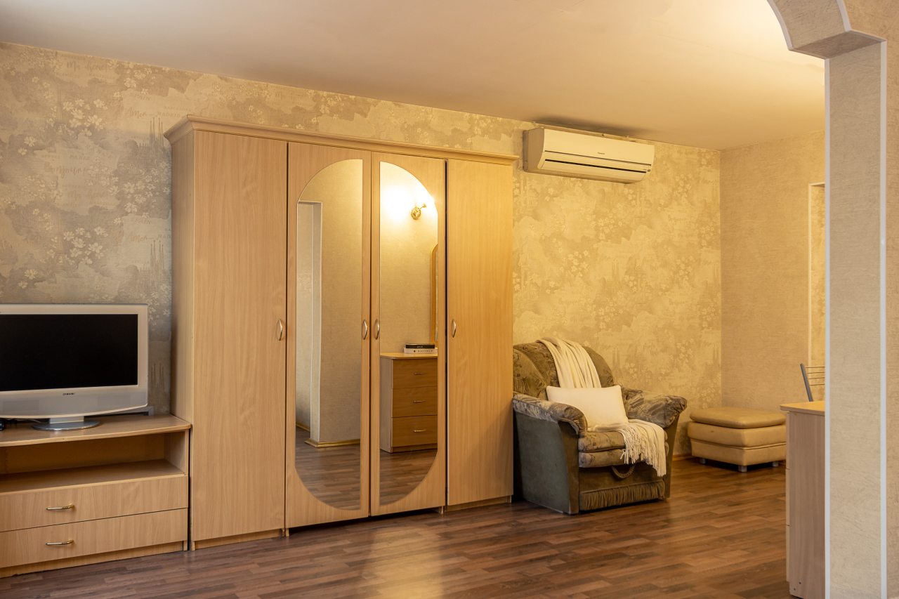 Люкс, Отель Номера на Курской