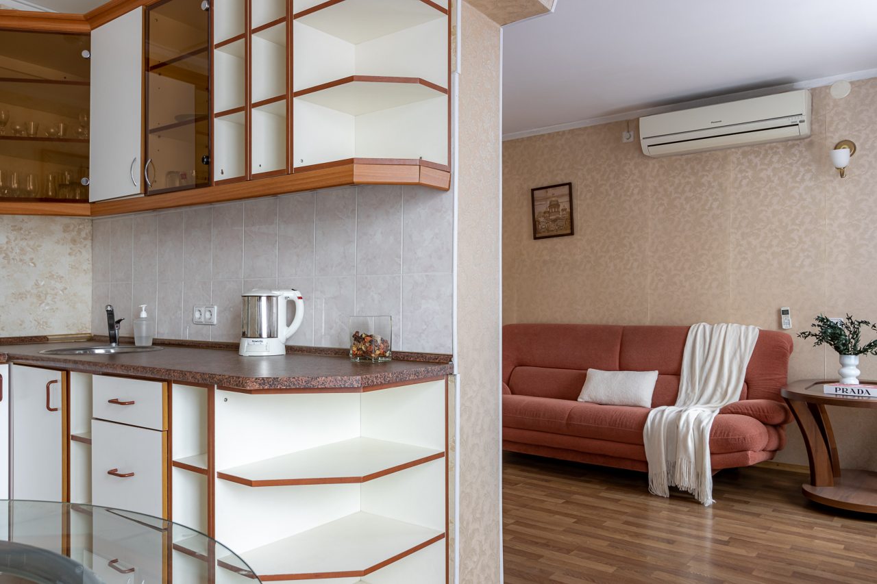 Люкс, Отель Номера на Курской