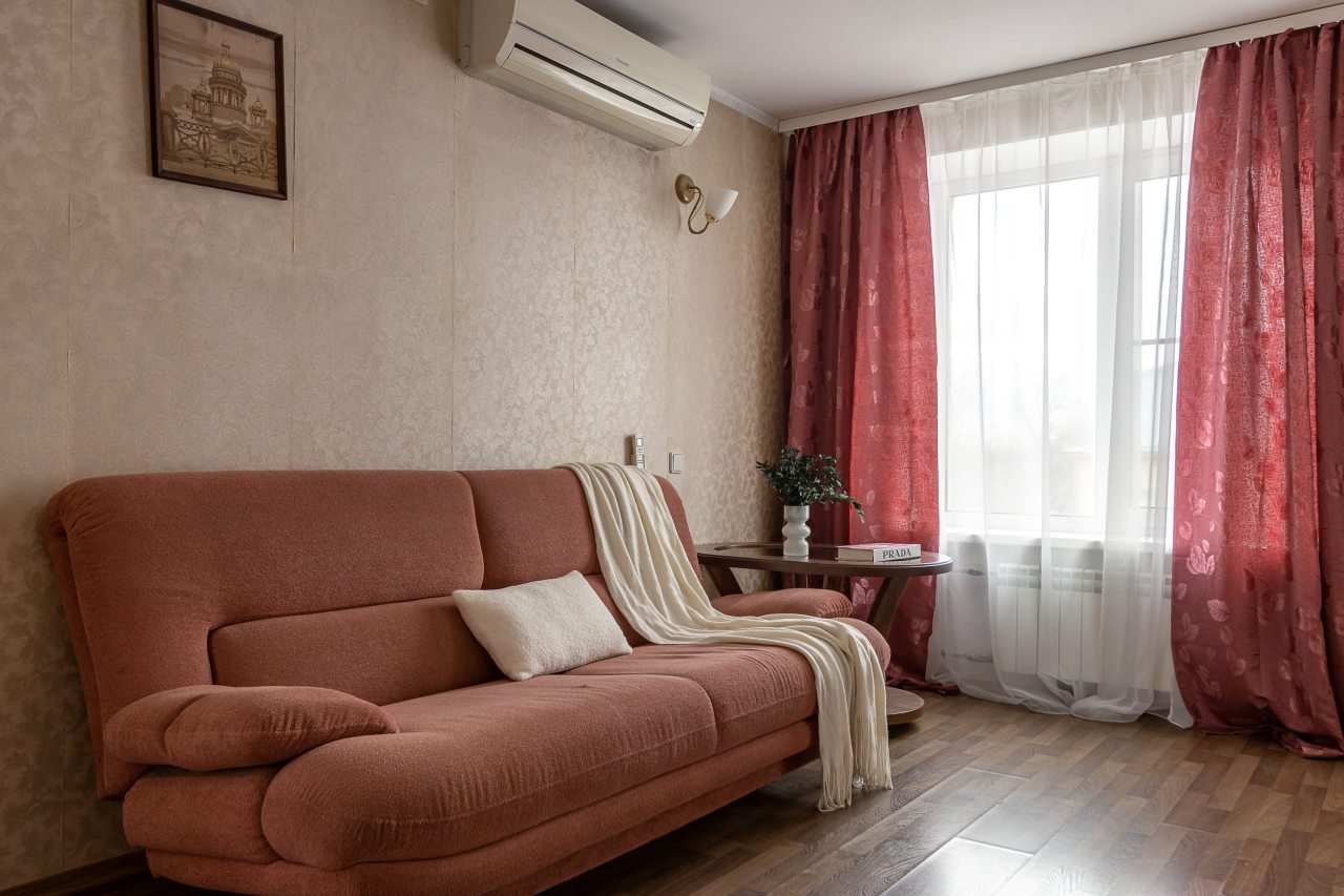 Люкс, Отель Номера на Курской