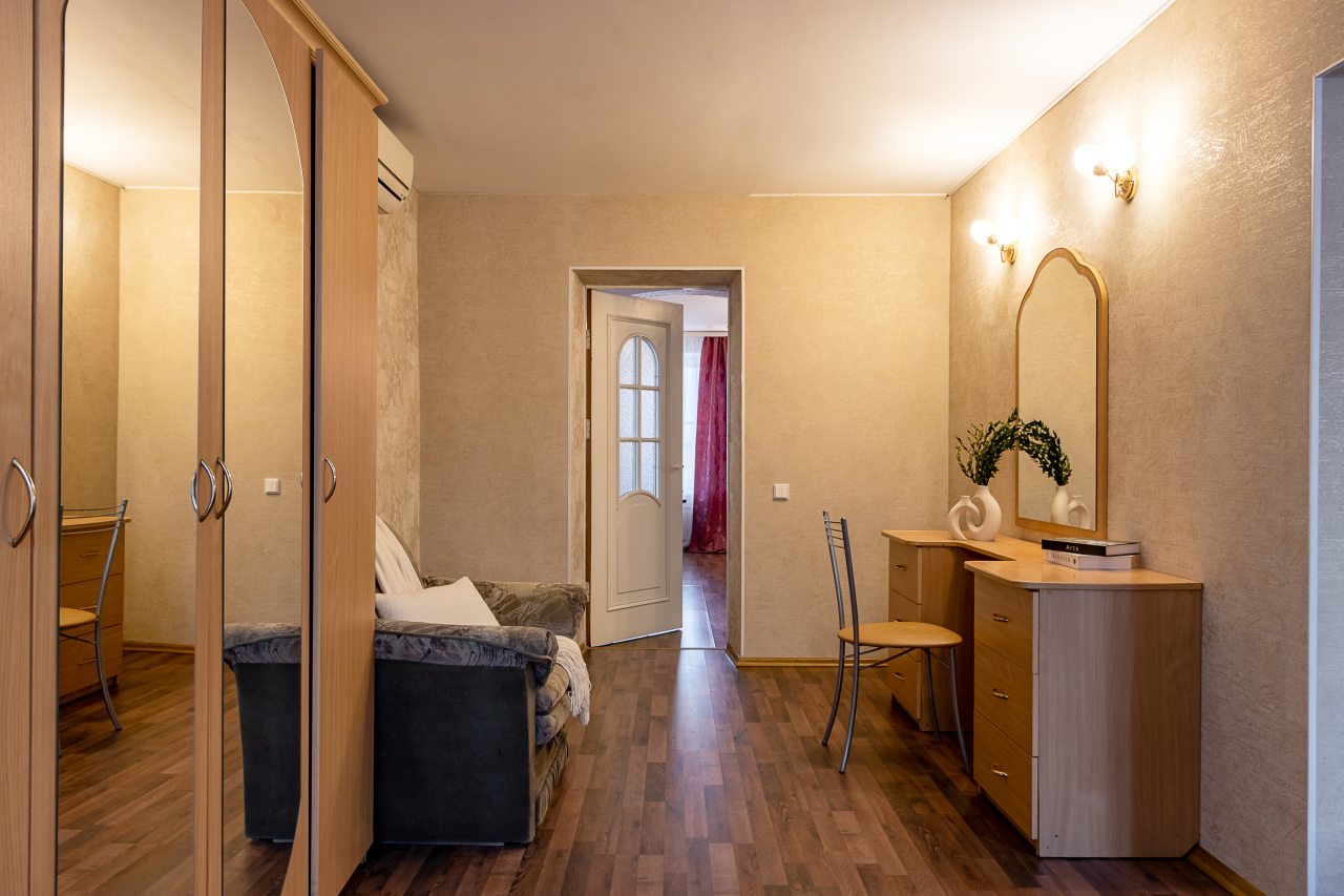 Люкс, Отель Номера на Курской