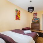 Апартаменты (В Центре Минска с Видом на Реку Свислочь), Апартаменты В центре города с видом на реку Свислочь