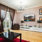 Апартаменты (В Центре Минска с Видом на Реку Свислочь), Апартаменты В центре города с видом на реку Свислочь