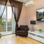 Оплата за питомца, Апартаменты В центре города с видом на реку Свислочь