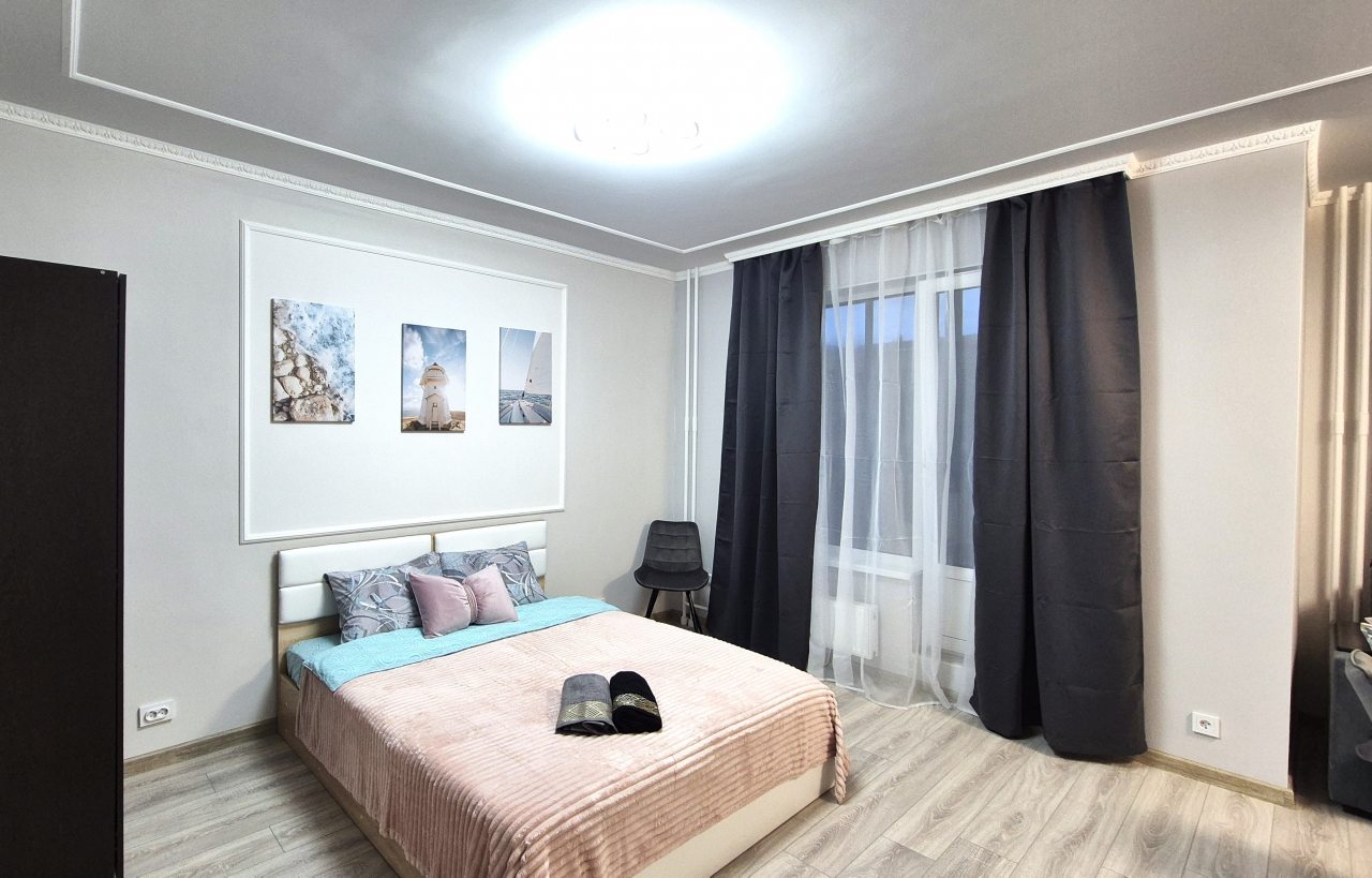 Трёхместный и более (Студия на Ветчинова 3), Апартаменты Двухкомнатные просторные в Новом Пушкино