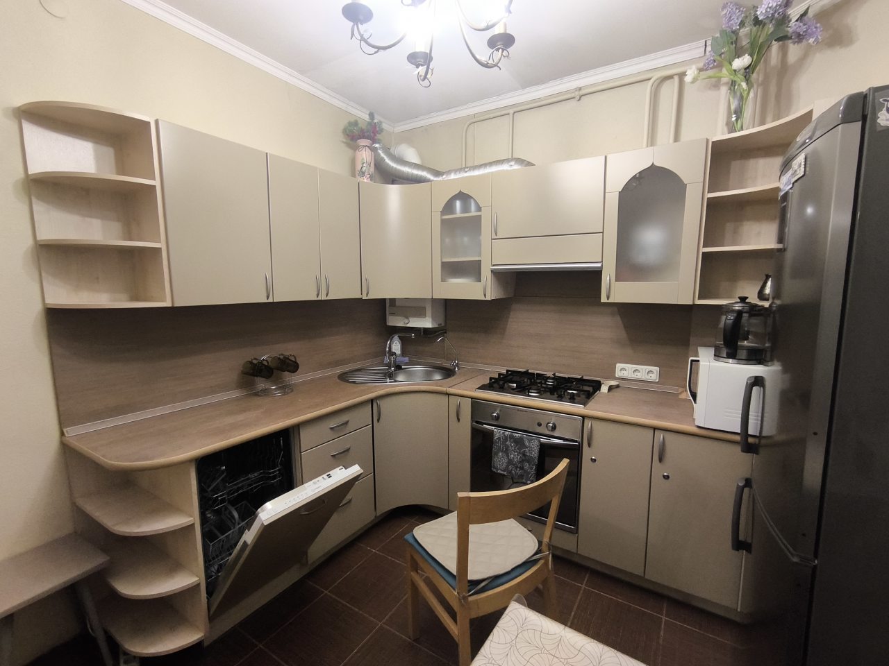 Апартаменты (Апартаменты на Лиговском), Апартаменты На Лиговском