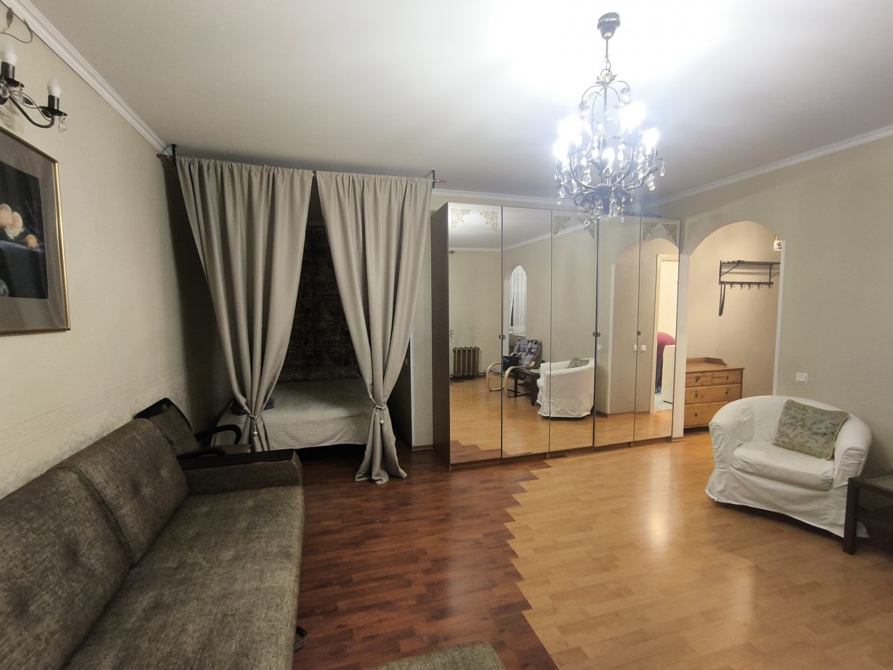 Апартаменты (Апартаменты на Лиговском), Апартаменты На Лиговском