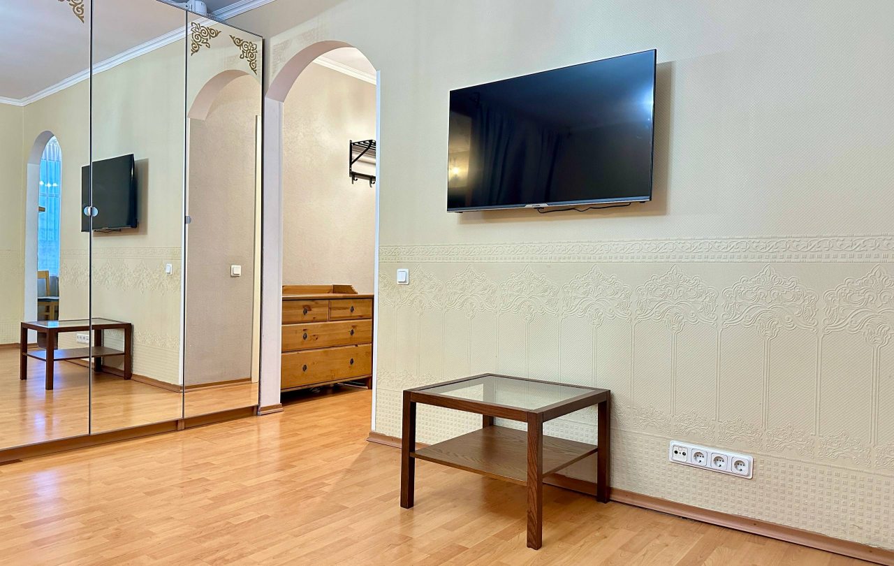 Апартаменты (Апартаменты на Лиговском), Апартаменты На Лиговском