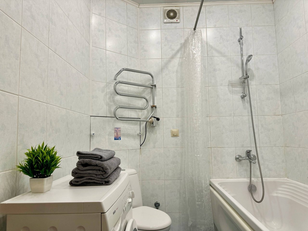 Апартаменты (Апартаменты на Лиговском), Апартаменты На Лиговском