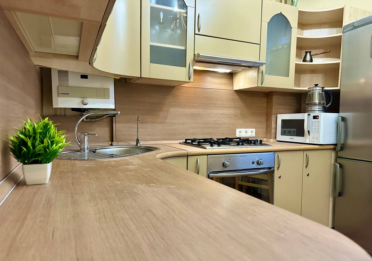 Апартаменты (Апартаменты на Лиговском), Апартаменты На Лиговском