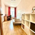 Трёхместный и более (Апартаменты на Невском), Апартаменты на Невском